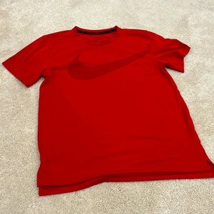 Nike Men’s dry fit Short Sleeve shirt Size S